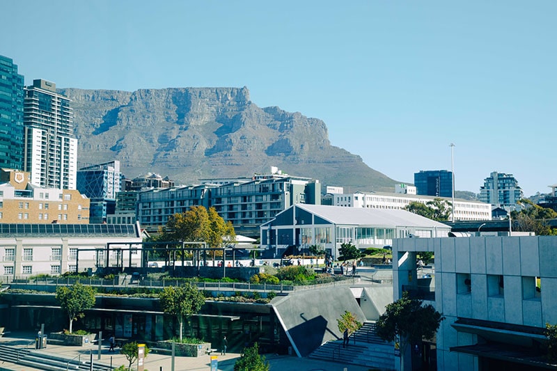 Dr JJ Serfontein | Contact Cape Town